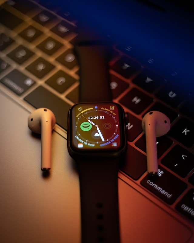 apple watch and airpods on mac